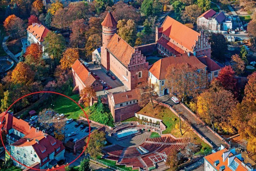 Centrum25 Ольштын Экстерьер фото